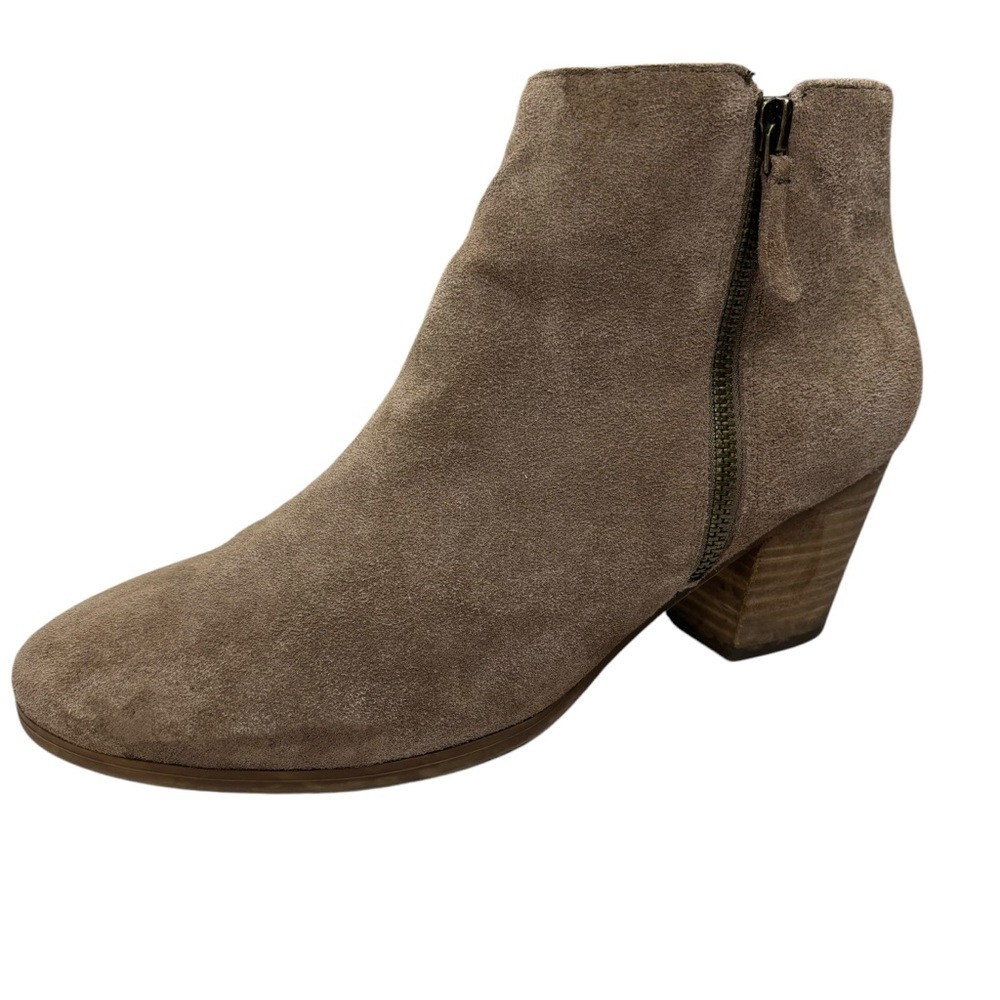 Nicole Taupe Suede Ankle Boots 2.5” Block Heel Size 9.5 W Side Zip Rubber Sole